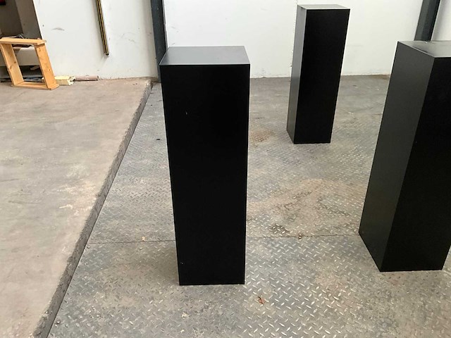 Zwart gelakte sokkel/zuil/pilaar (7x) - afbeelding 12 van  36