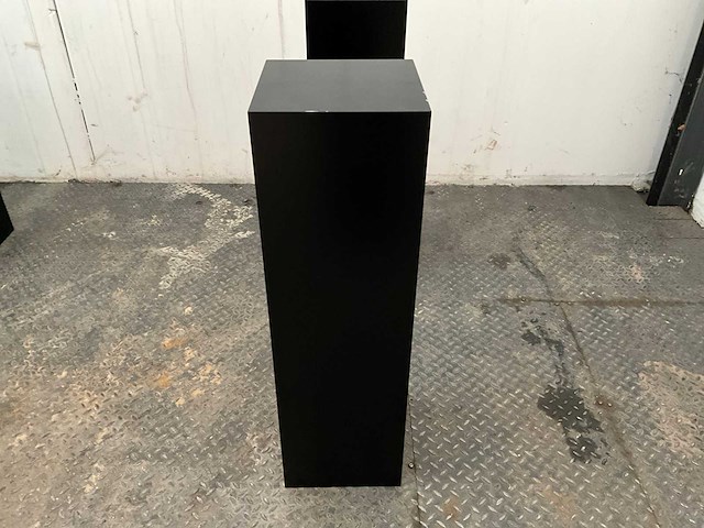 Zwart gelakte sokkel/zuil/pilaar (7x) - afbeelding 35 van  36