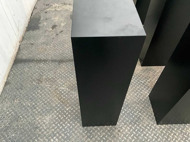 Zwart gelakte sokkel/zuil/pilaar (7x) - afbeelding 23 van  25