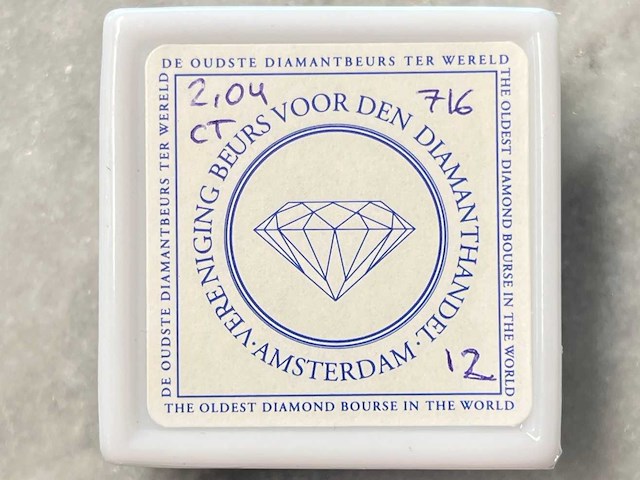 Zwarte diamant 2.04 carat gecertificeerd - afbeelding 2 van  3