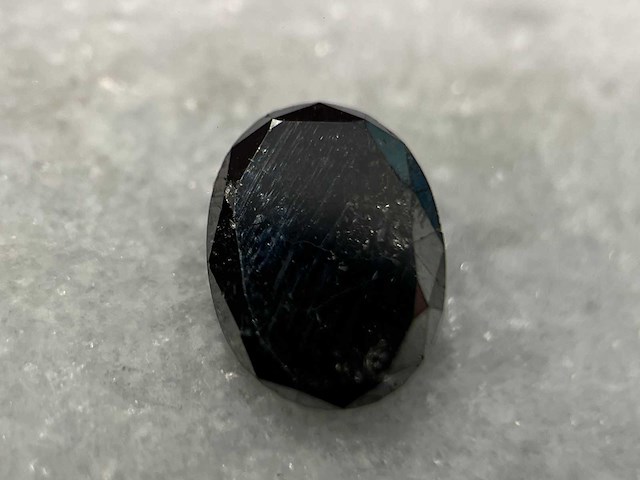 Zwarte diamant 2.26 carat natuurlijke diamant - afbeelding 1 van  5