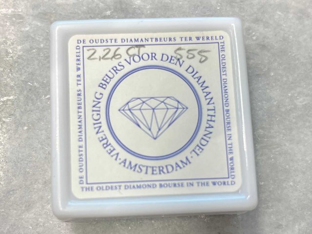 Zwarte diamant 2.26 carat natuurlijke diamant - afbeelding 5 van  5