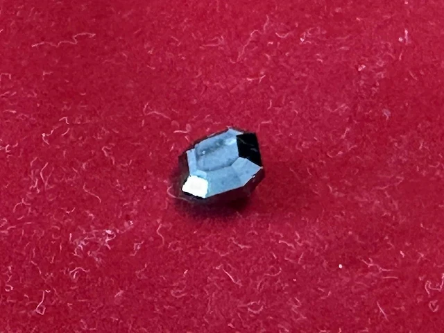 Zwarte diamant 3.10 ct - afbeelding 2 van  6