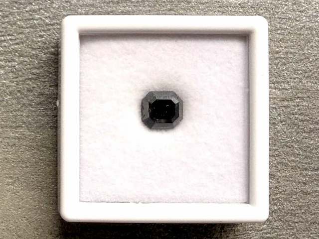 Zwarte diamant 3.10 ct - afbeelding 4 van  6