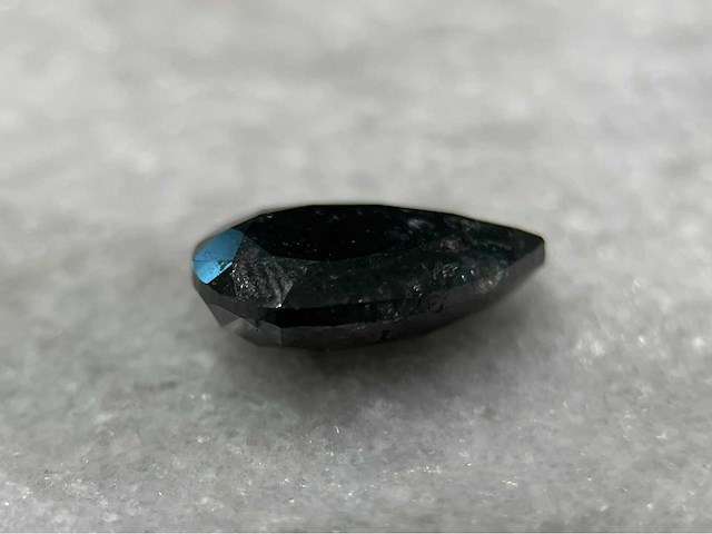 Zwarte diamant 4.31 carat natuurlijke diamant - afbeelding 2 van  5