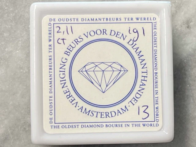 Zwarte diamanten lotje 2.11 ct - afbeelding 2 van  3