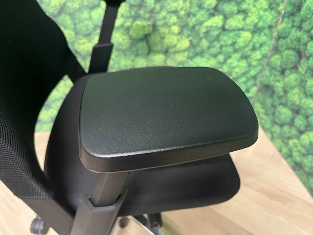 Zwarte ergonomische bureaustoel - afbeelding 12 van  14