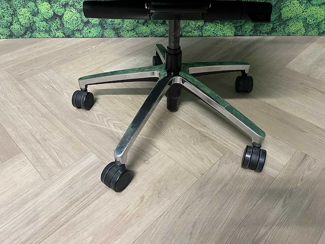Zwarte ergonomische bureaustoel - afbeelding 6 van  14