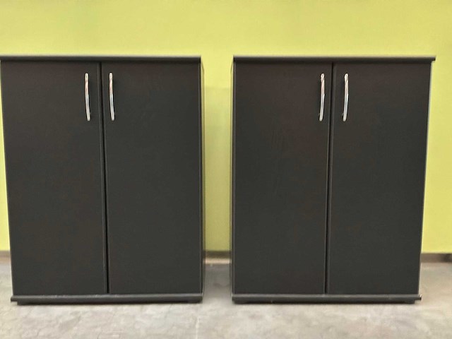 Zwarte kast met deuren (76x40x98) (2x) - afbeelding 7 van  10