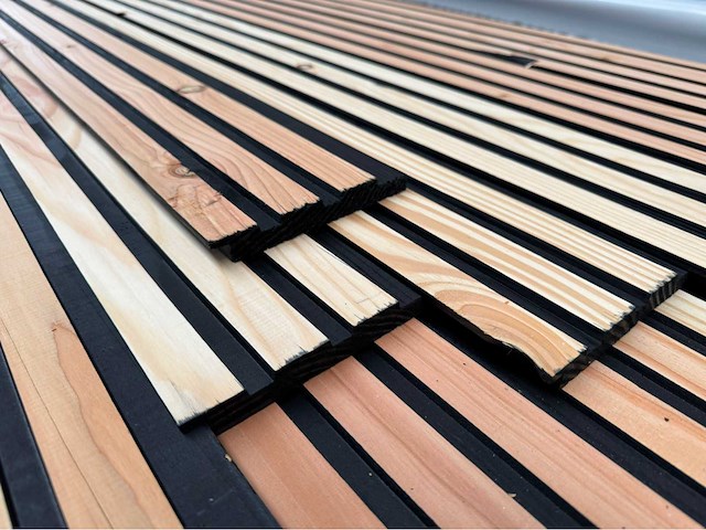 Zwarte kern douglas triple rhombus - 250 cm (40x) - afbeelding 1 van  7