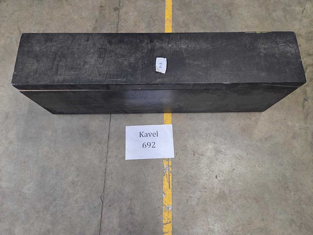 Zwarte kisten - afbeelding 4 van  5