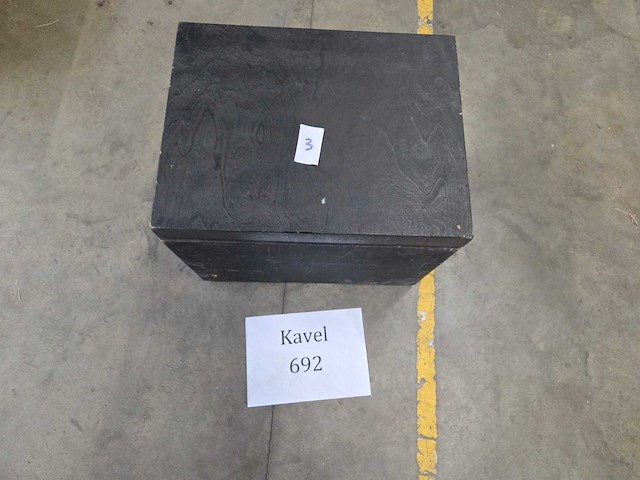 Zwarte kisten - afbeelding 5 van  5