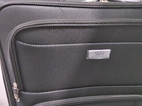 Zwarte stevige reiskoffer op wielen royalty rolles, zwart - afbeelding 2 van  7