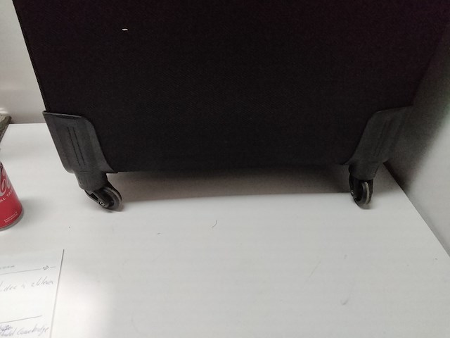 Zwarte stevige reiskoffer op wielen royalty rolles, zwart - afbeelding 7 van  7