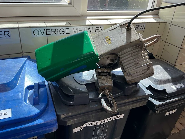 Zwe kettingtakel - afbeelding 1 van  4
