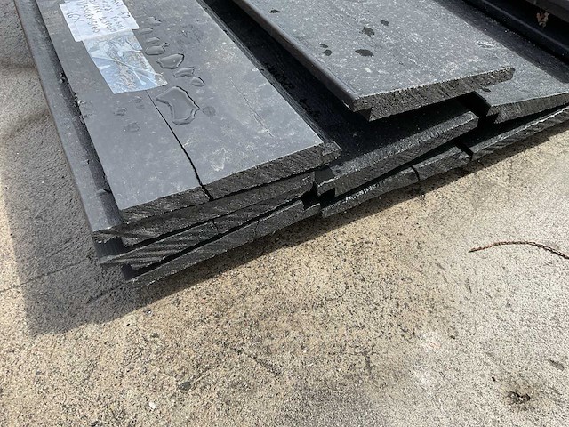 Zweeds rabat zwart gespoten 195x18x5100 mm (16x) - afbeelding 3 van  4