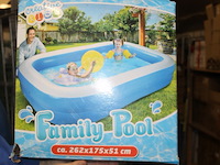 Zwembad family 1x doos kapot - afbeelding 1 van  3