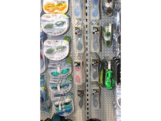 Zwembrillen bestway hydro swim en hydro pro, ruim 150 stuks in diverse maten en uitvoeringen. - afbeelding 4 van  4