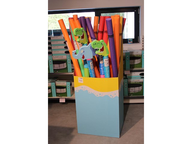 Zwemnoedels bestway in doos, ca. 40 stuks in diverse kleuren. - afbeelding 2 van  3