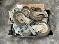 Zwenkwielen - afbeelding 1 van  2