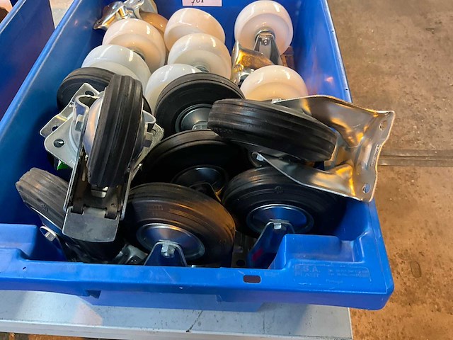 Zwenkwielen - afbeelding 3 van  3