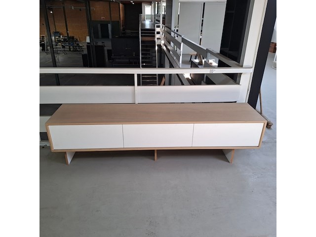 Zwevend tv meubel - afbeelding 2 van  4