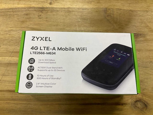 Zyxel 4g lte2566-m634 mobile wifi - afbeelding 1 van  2
