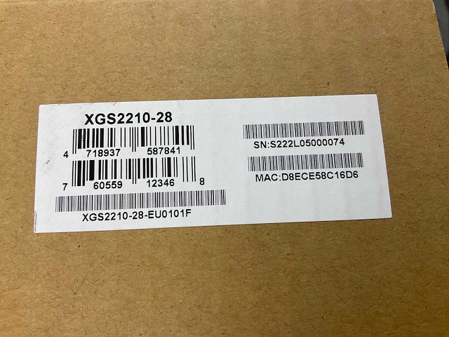Zyxel xgs2210-28 switch - afbeelding 2 van  2